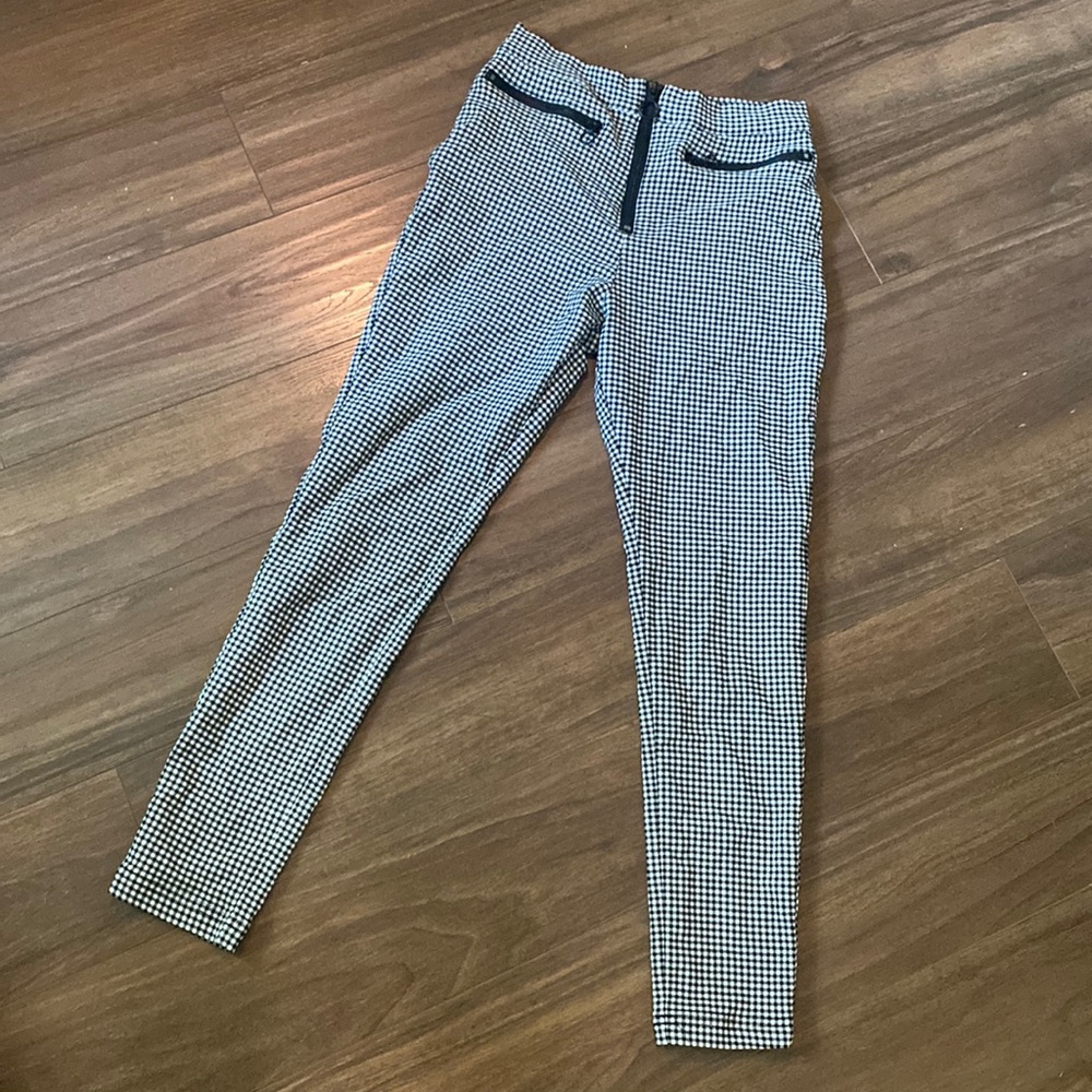 cute pants!